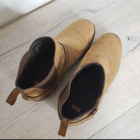 Teva De La Vina Dos Chelsea Ankle Leather Booties - Picture 5 of 5